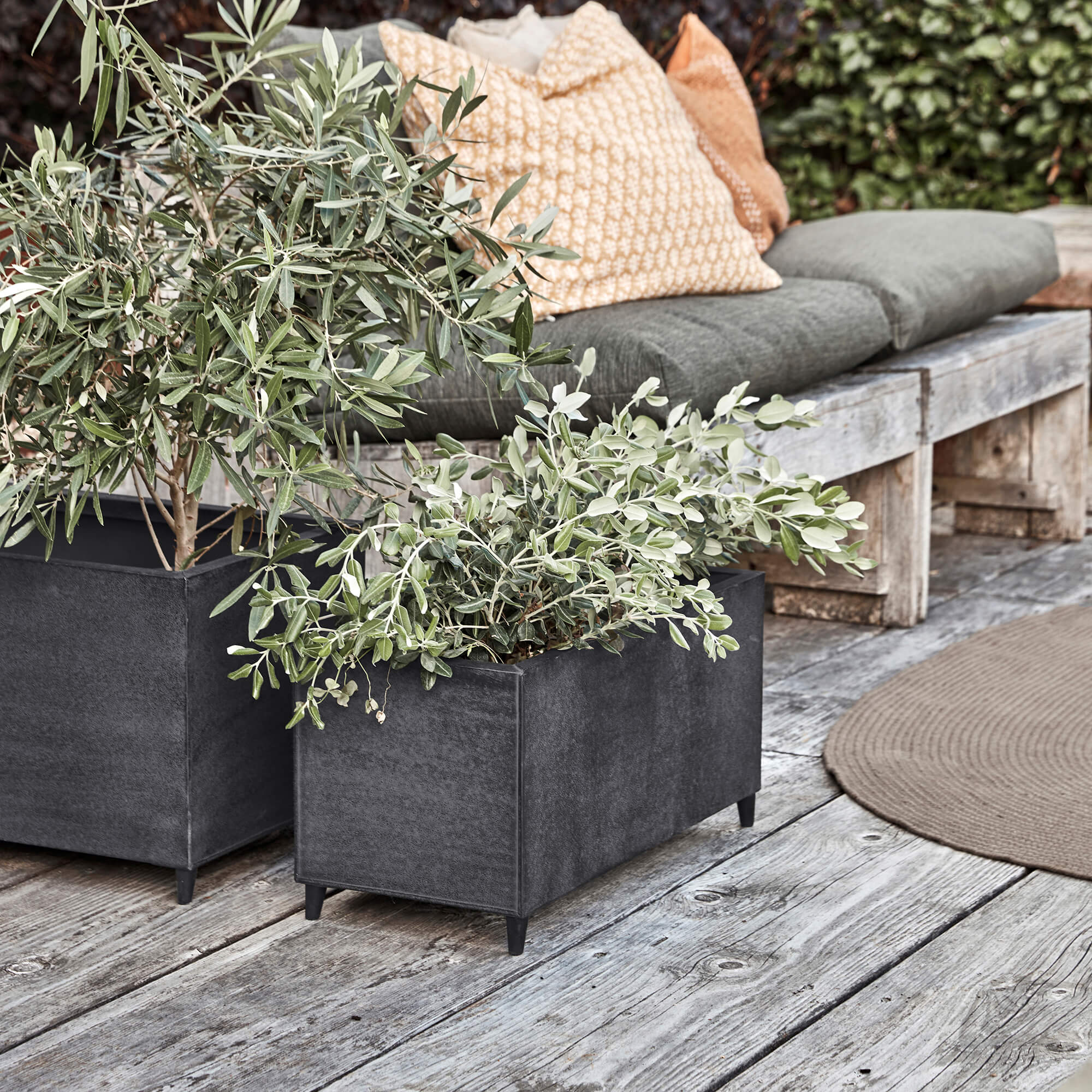 WOO DESIGN - Outdoor Planters & Plant Pots