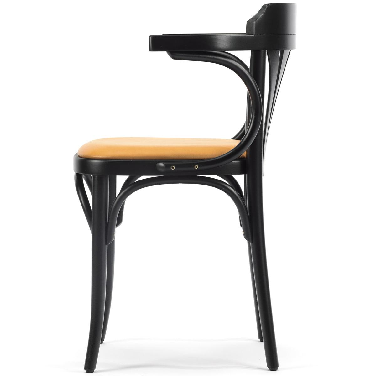 24 Upholstered Armchair - WOO .Design
