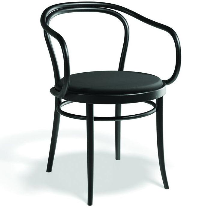 30 Upholstered Armchair - WOO .Design