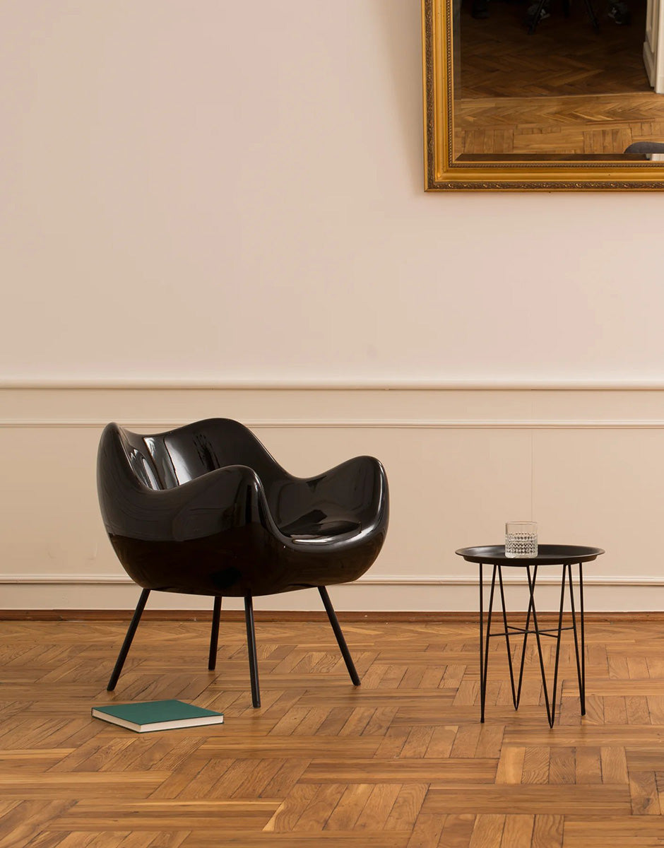 RM58 Glossy Classic Armchair - WOO .Design