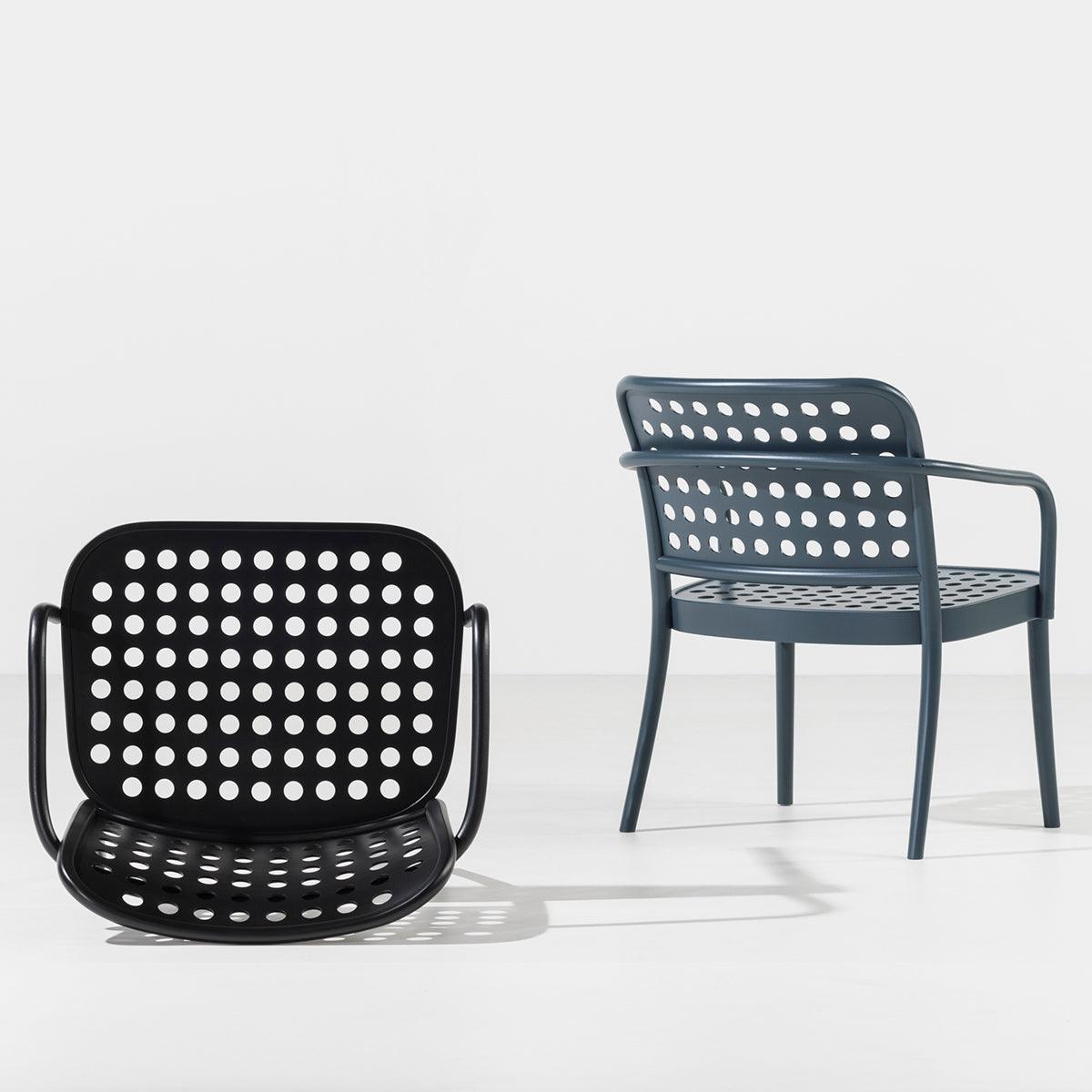 822 Wood Lounge Armchair - WOO .Design