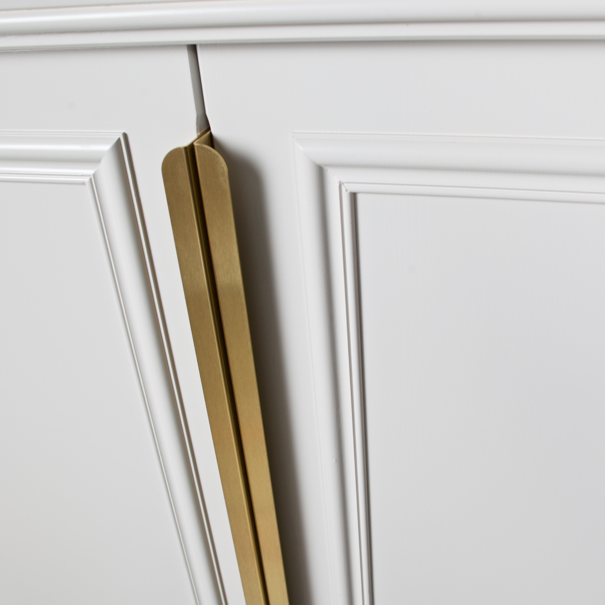 Organize Mist Pine Wood Wardrobe - WOO .Design