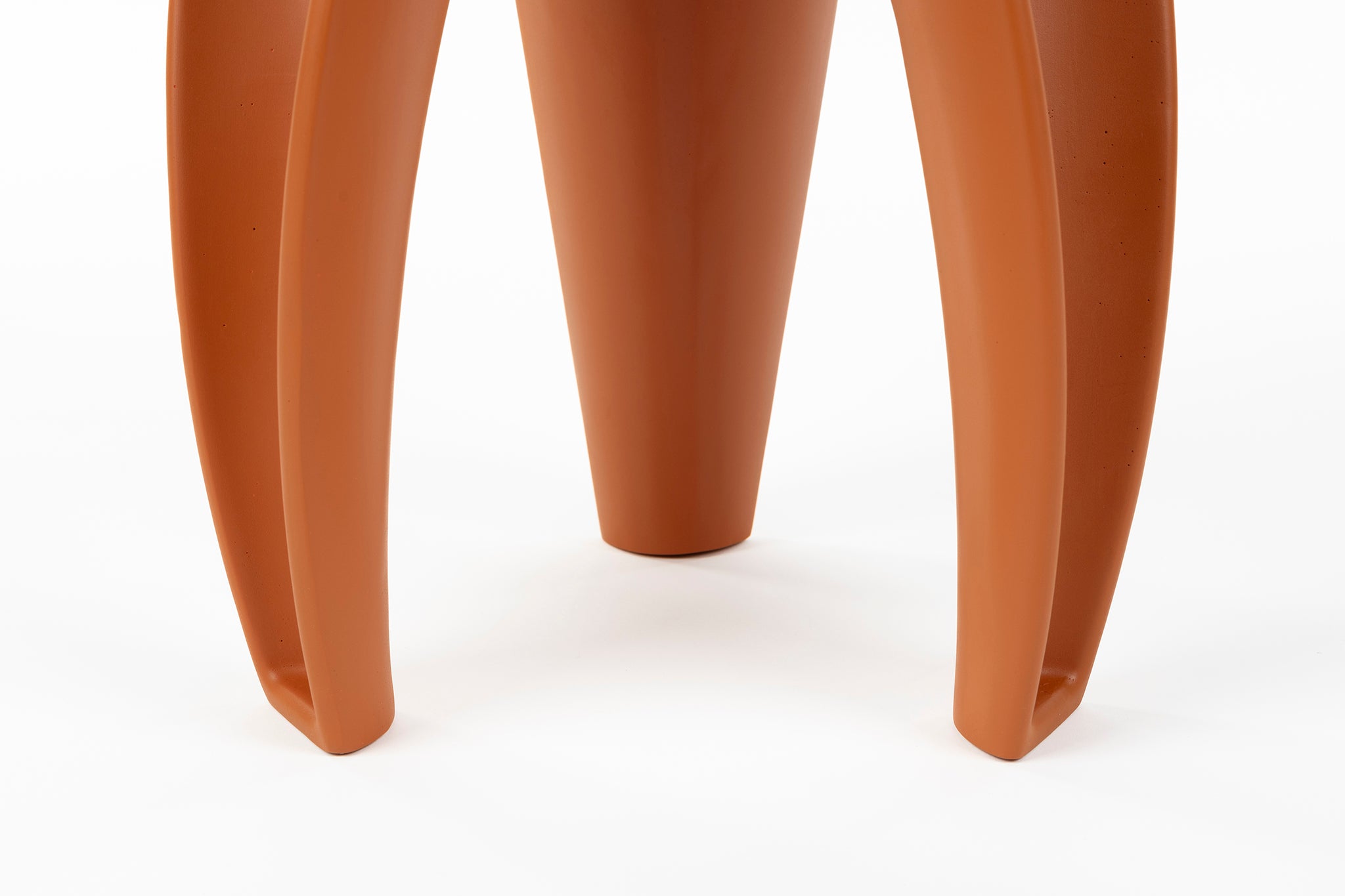 Hactua Side Table