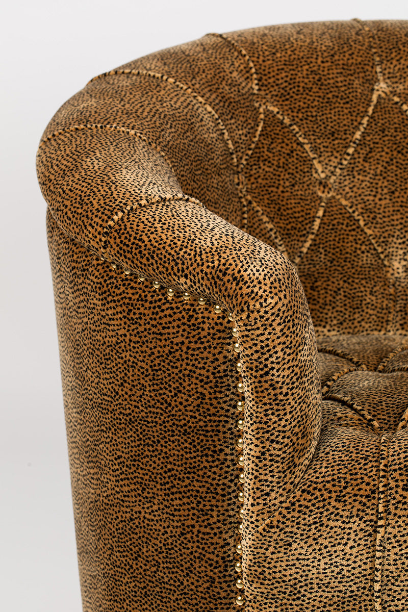 Too Pretty To Sit On Sofa