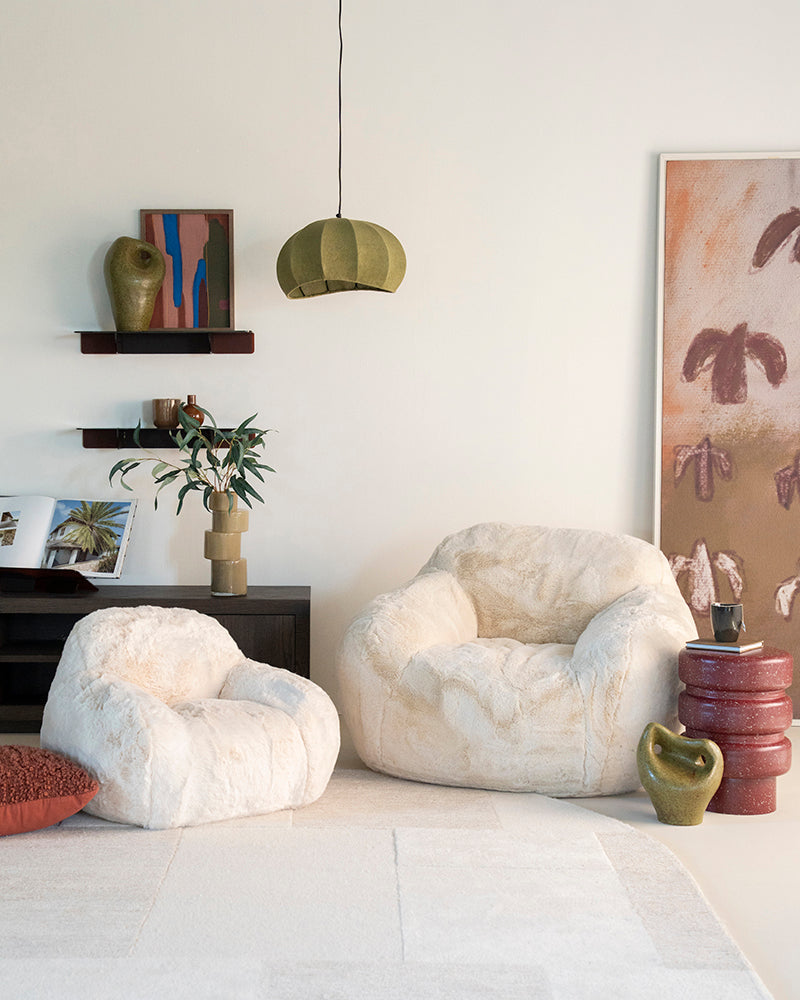 Hug Lounge Chair