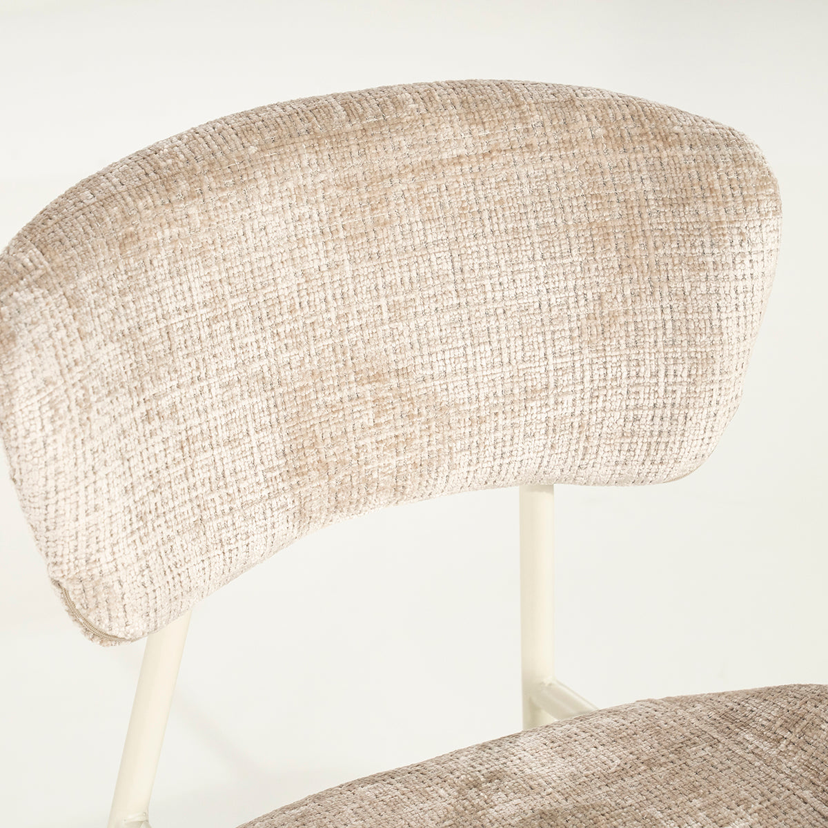 Dare Chair