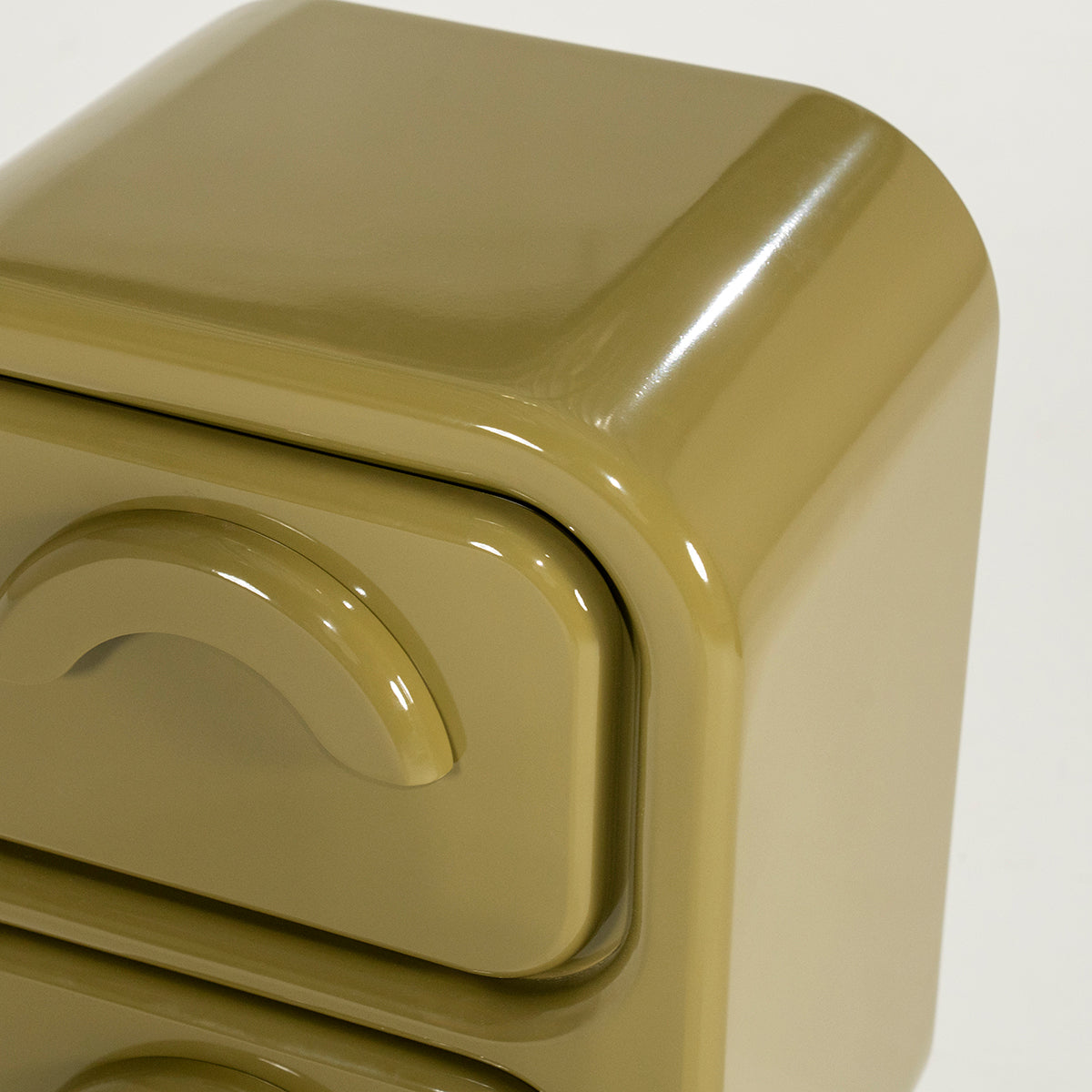 Gubby Cabinet