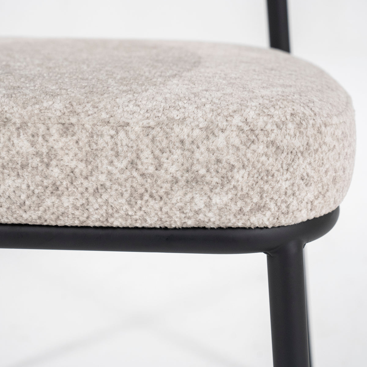 Jari Chair