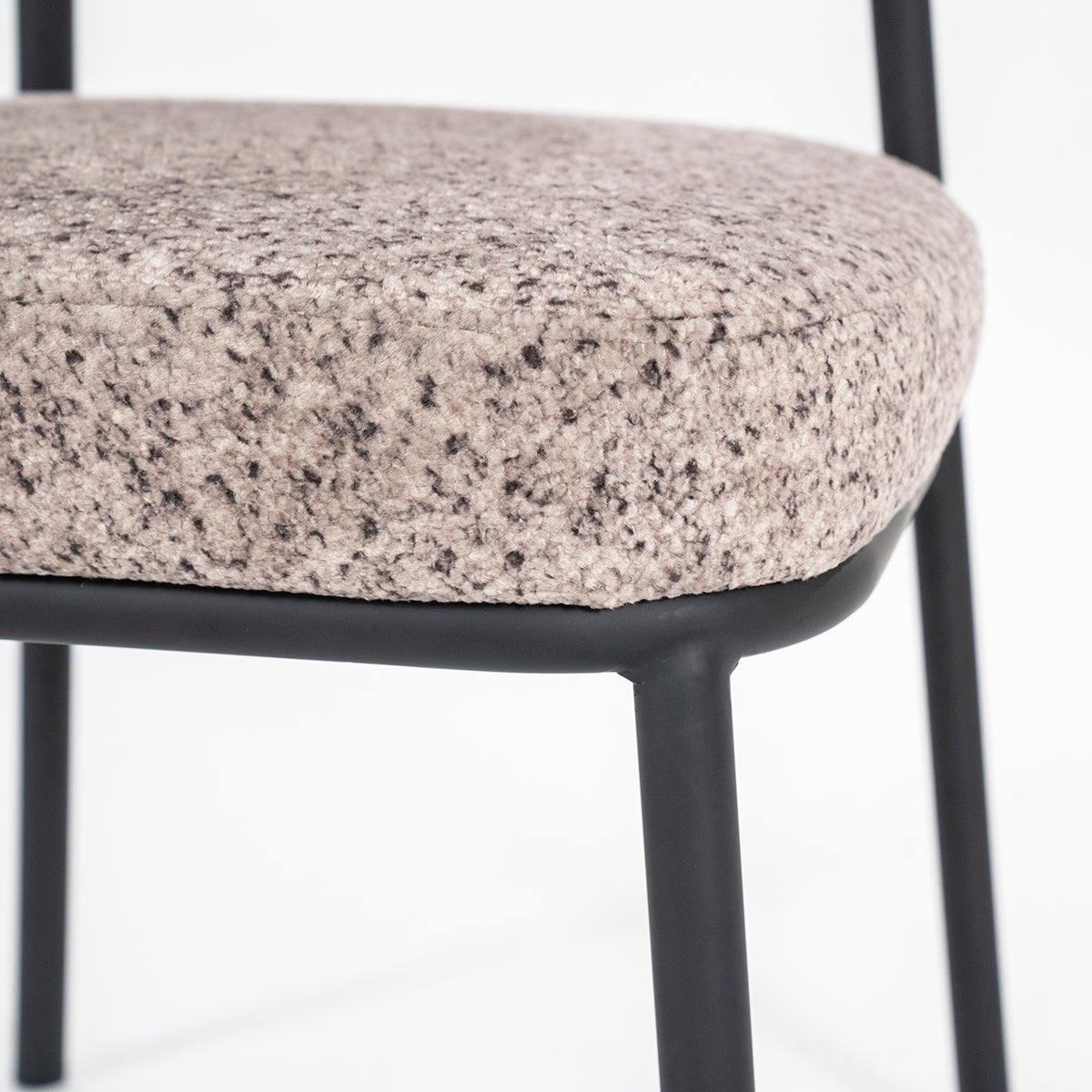 Jari Chair