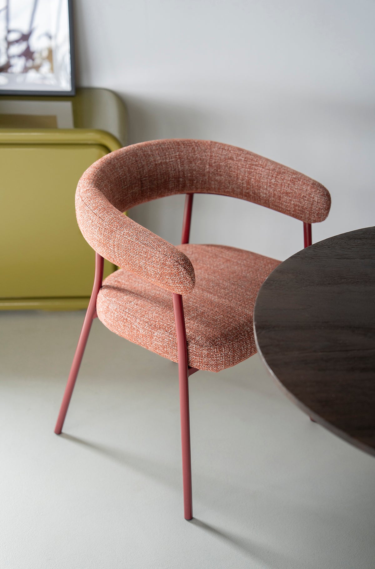 Yovi Chair