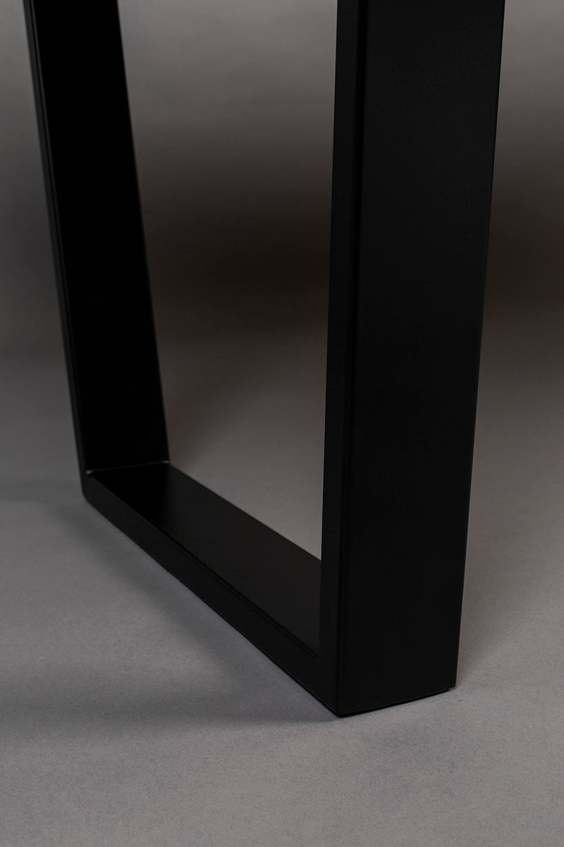 Aka Table