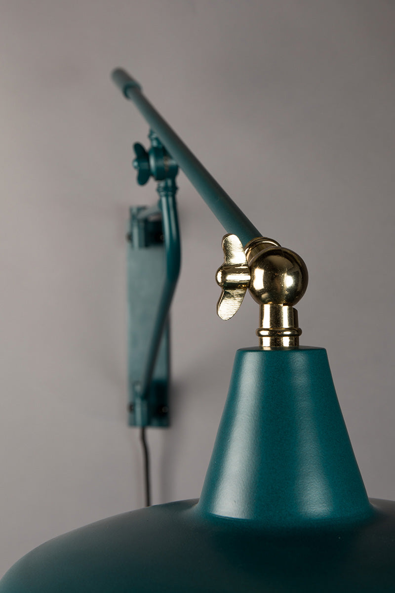 Hector Wall Lamp