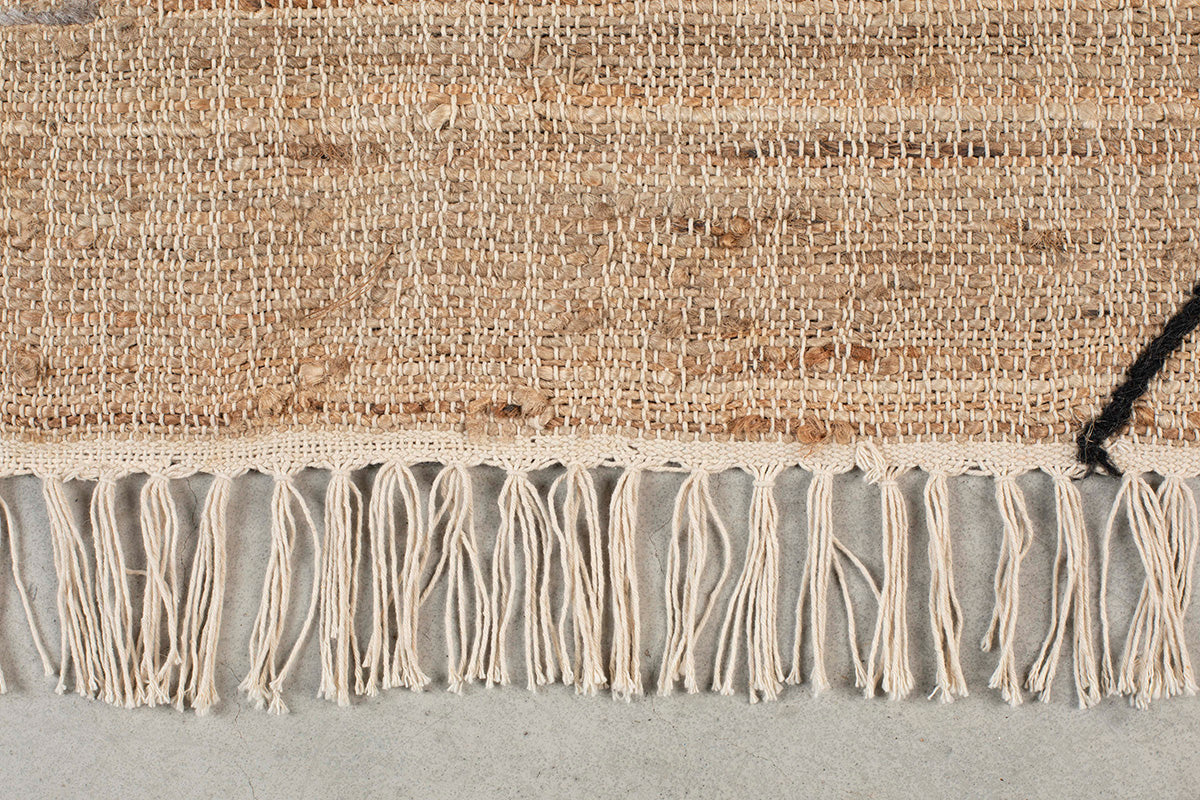 Ishank Carpet