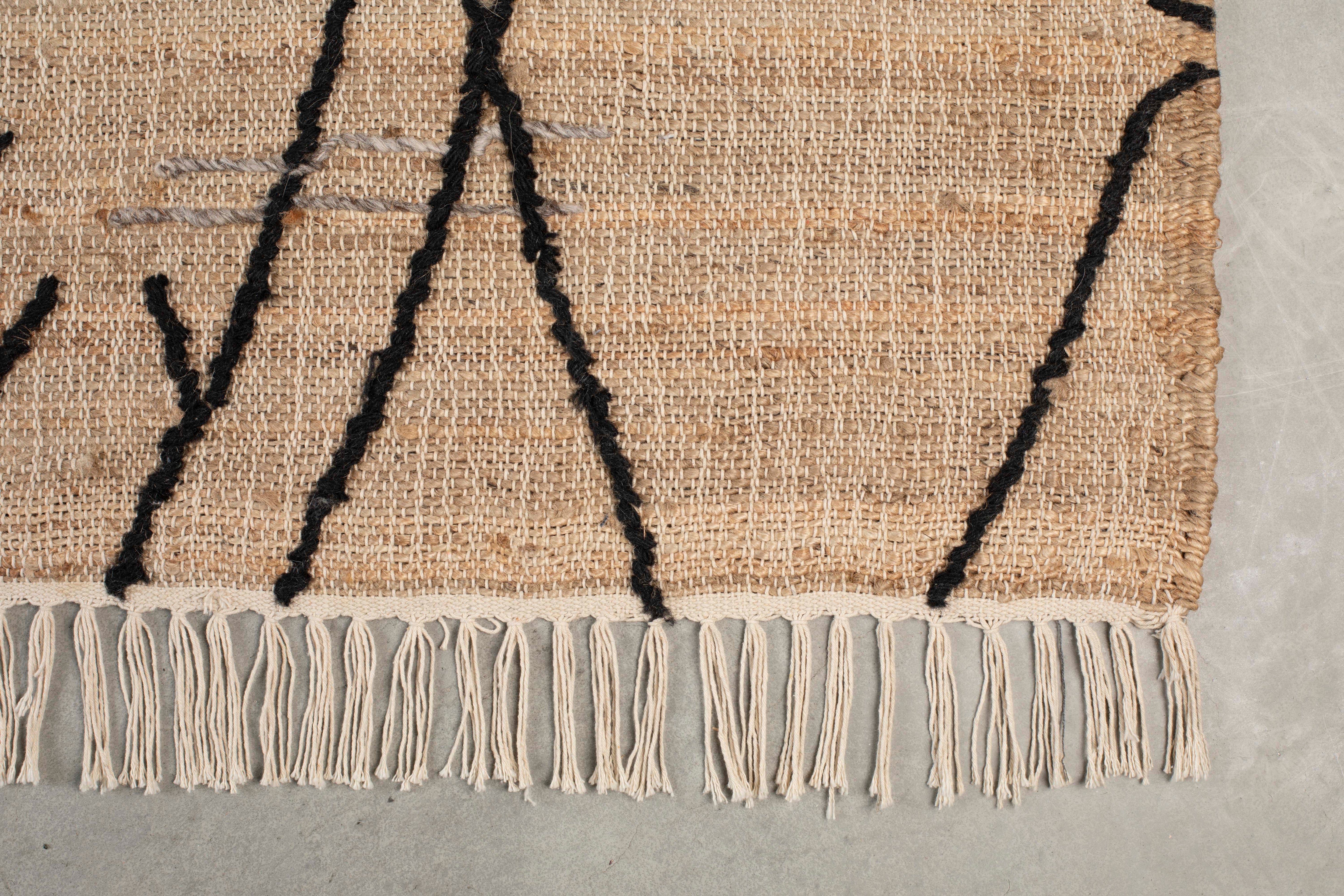 Ishank Carpet
