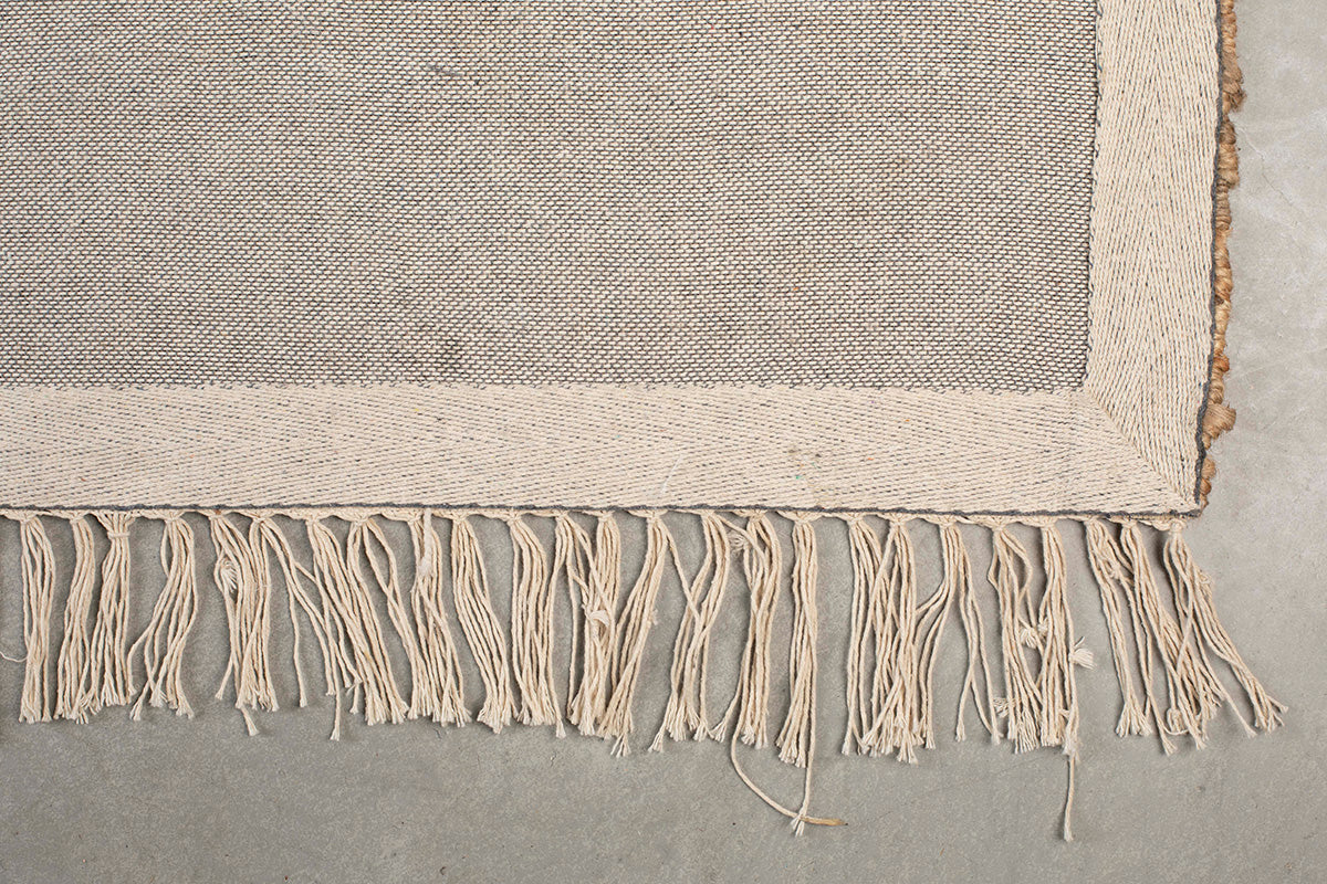 Ishank Carpet