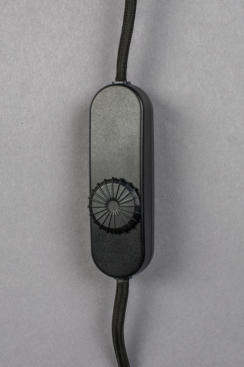 Jones Table Lamp - WOO .Design