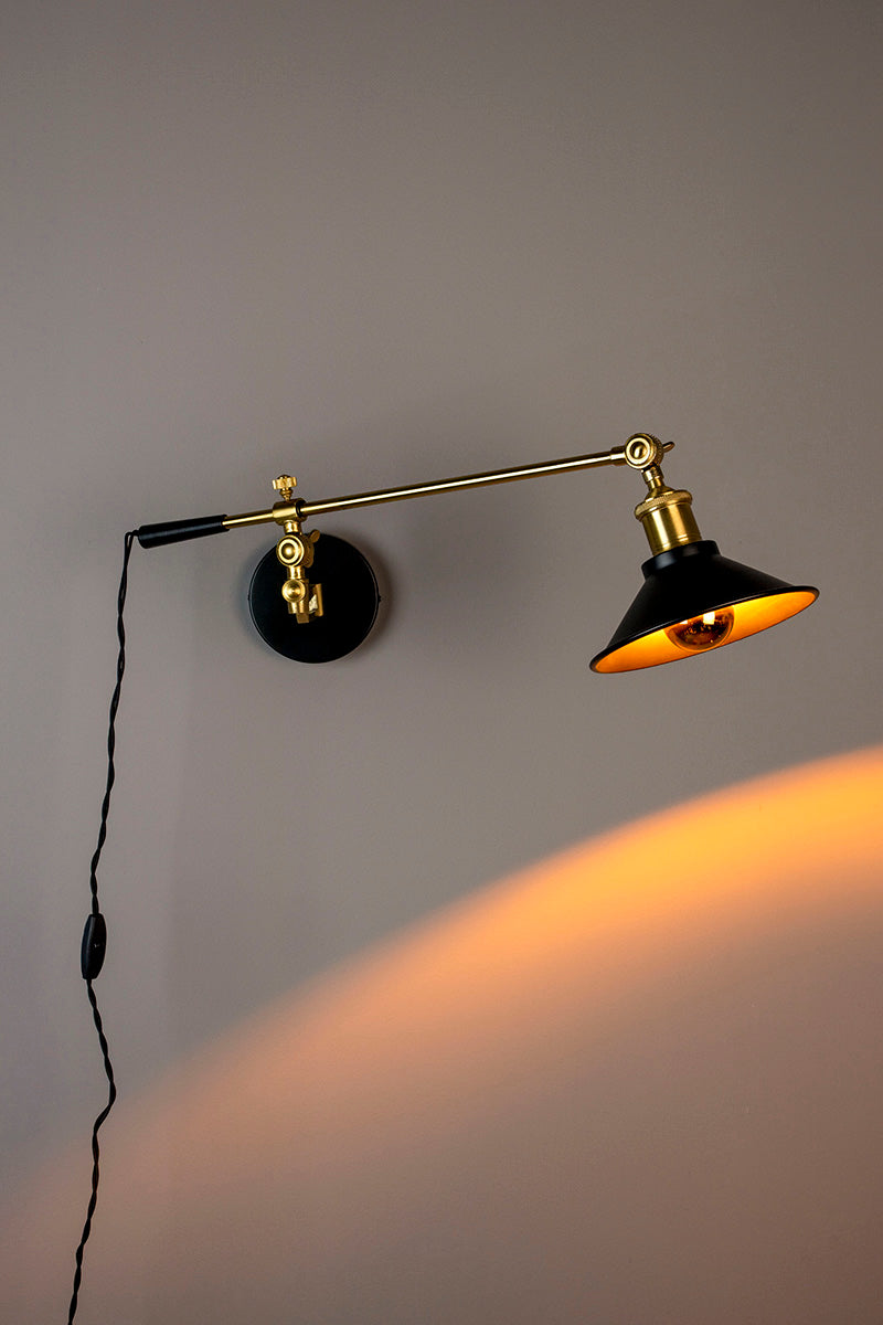 Penelope Wall Lamp