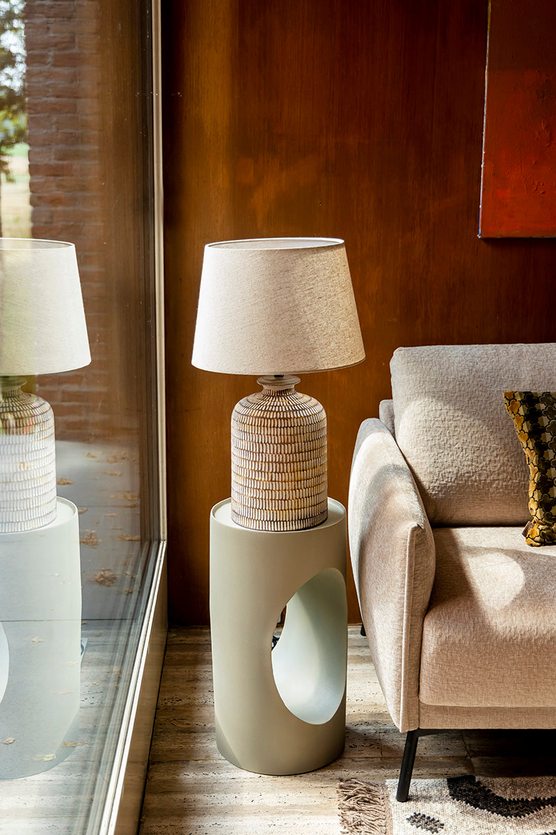 Russel Table Lamp