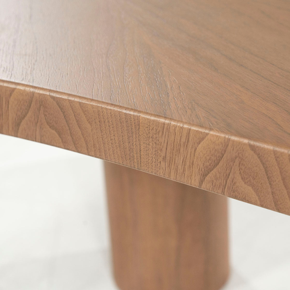 Bobbie Dining Table