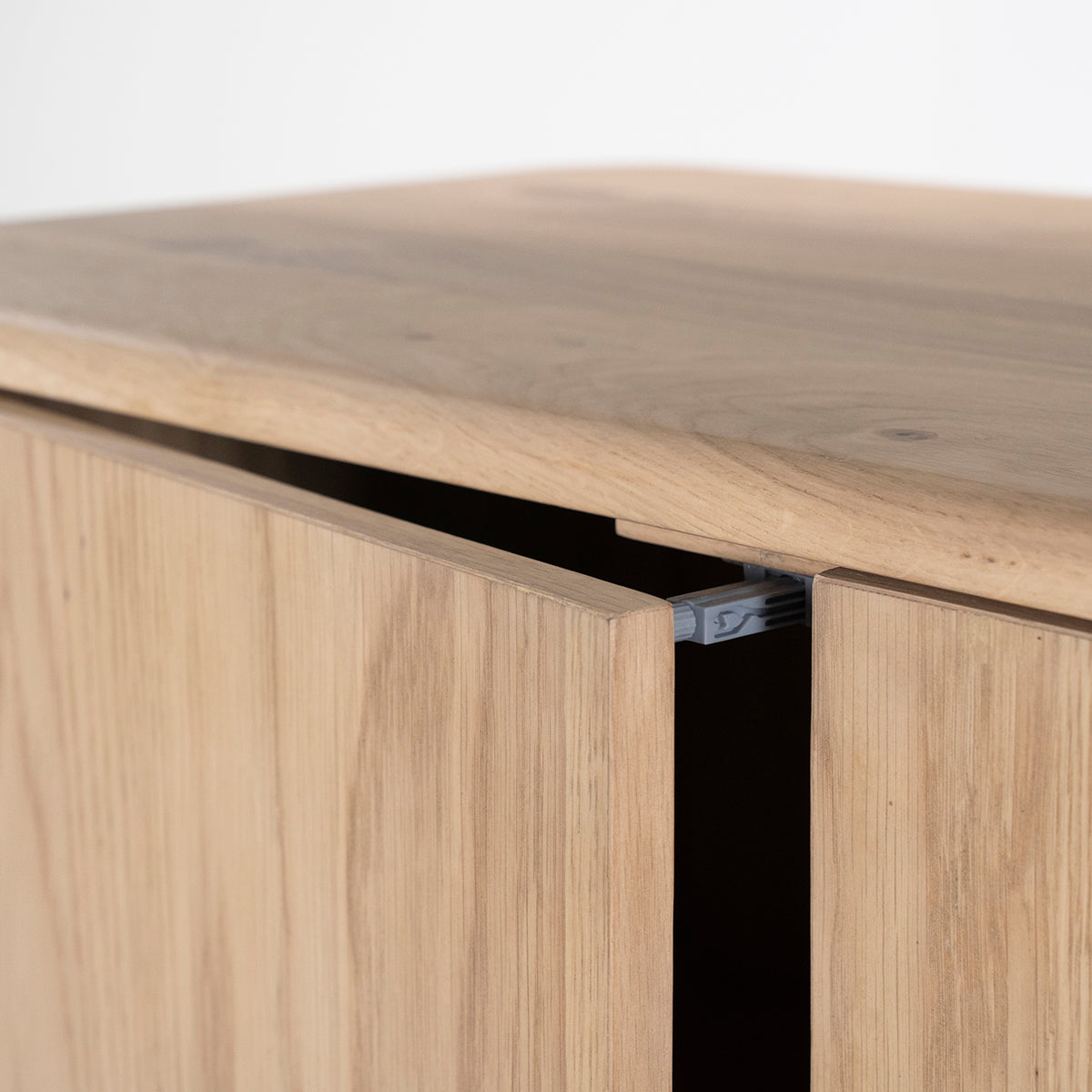 Harvey Oak Cabinet - WOO .Design