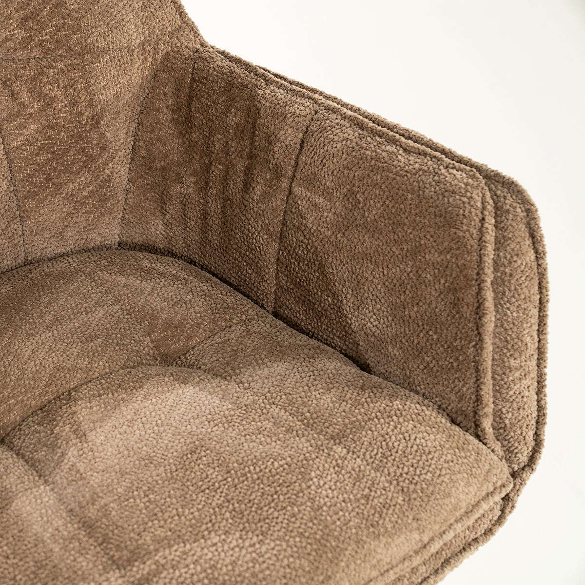 Hugo Lyric Chair