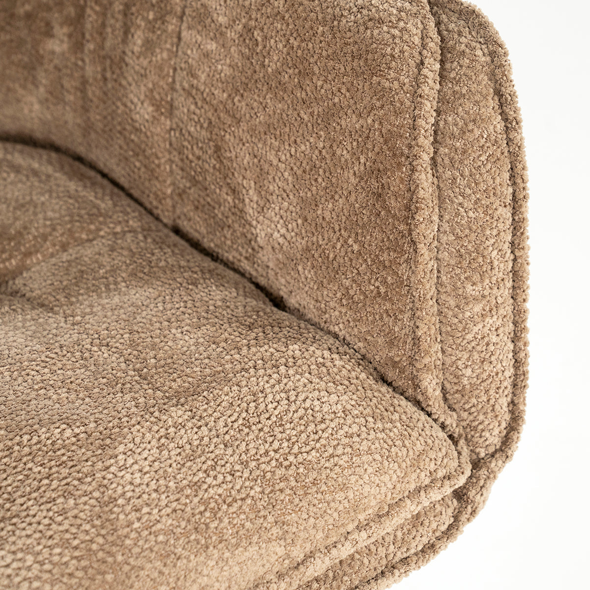 Hugo Lyric Chair