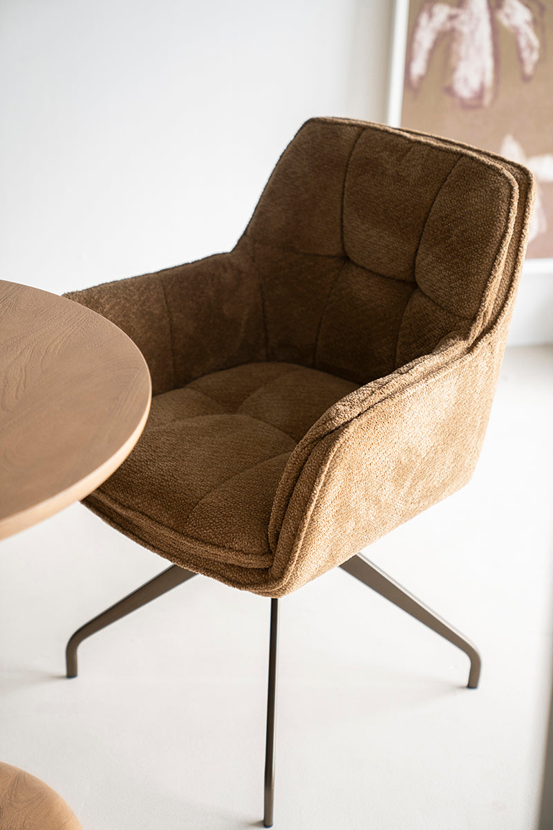 Hugo Lyric Chair