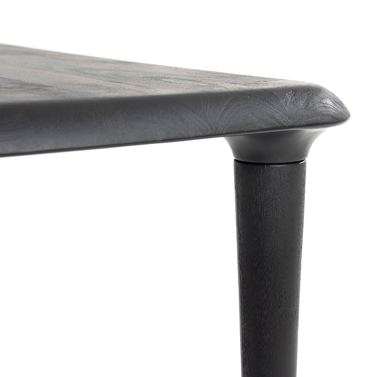 Jiska Dining Table