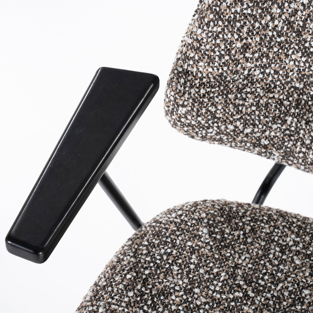 Jon Maywood Chair with Armrest - WOO .Design