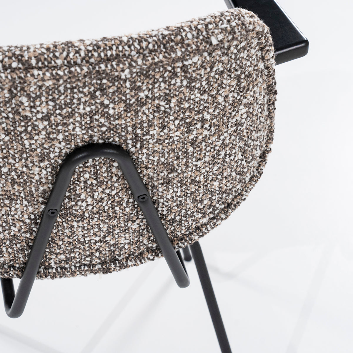 Jon Maywood Chair with Armrest - WOO .Design