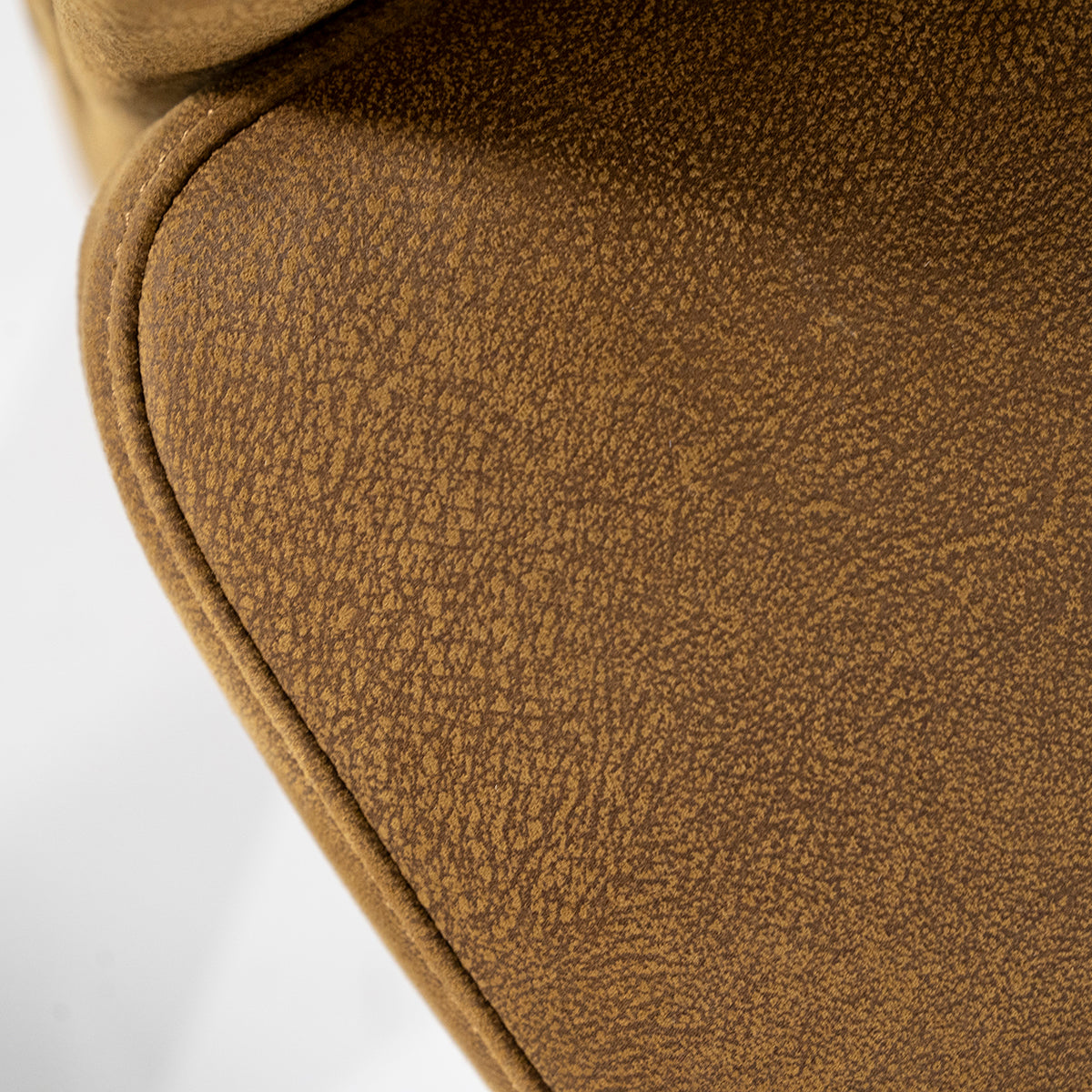 Liselore Cognac Beta Chair