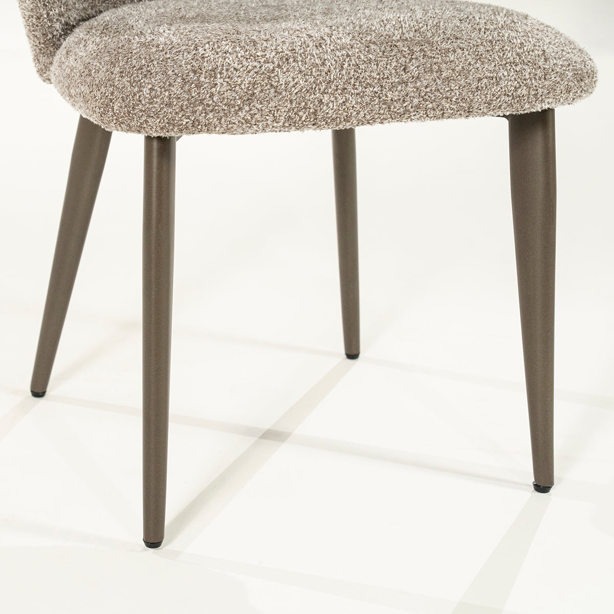 Mateo Niata Chair