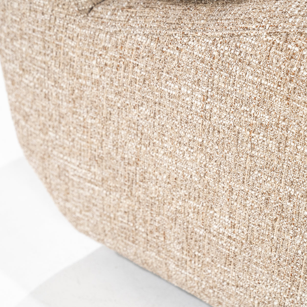 Lucia Donna Swivel Lounge Chair