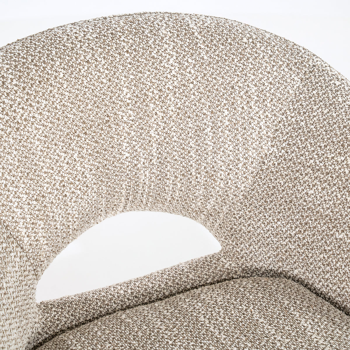 Nol Tova Chair