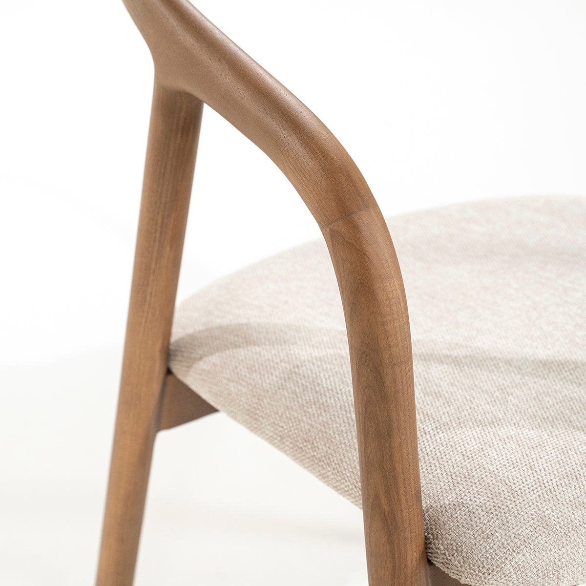 Rayven Chair