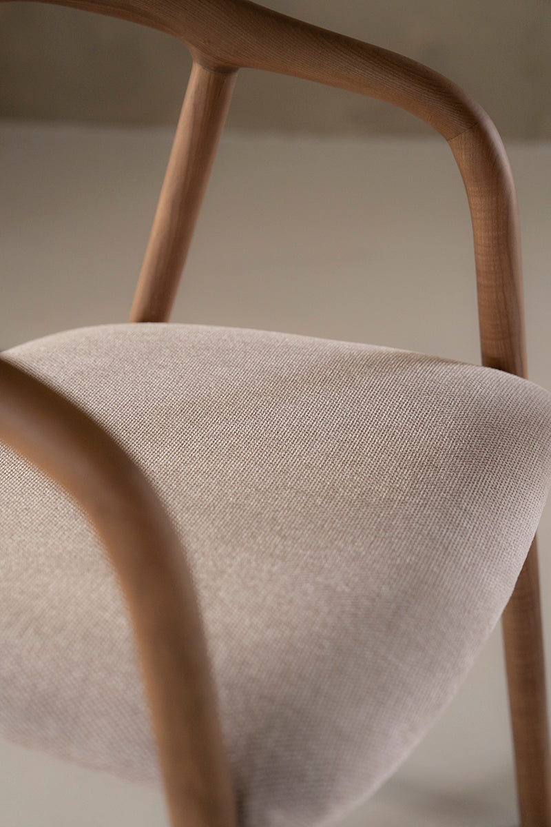 Rayven Chair
