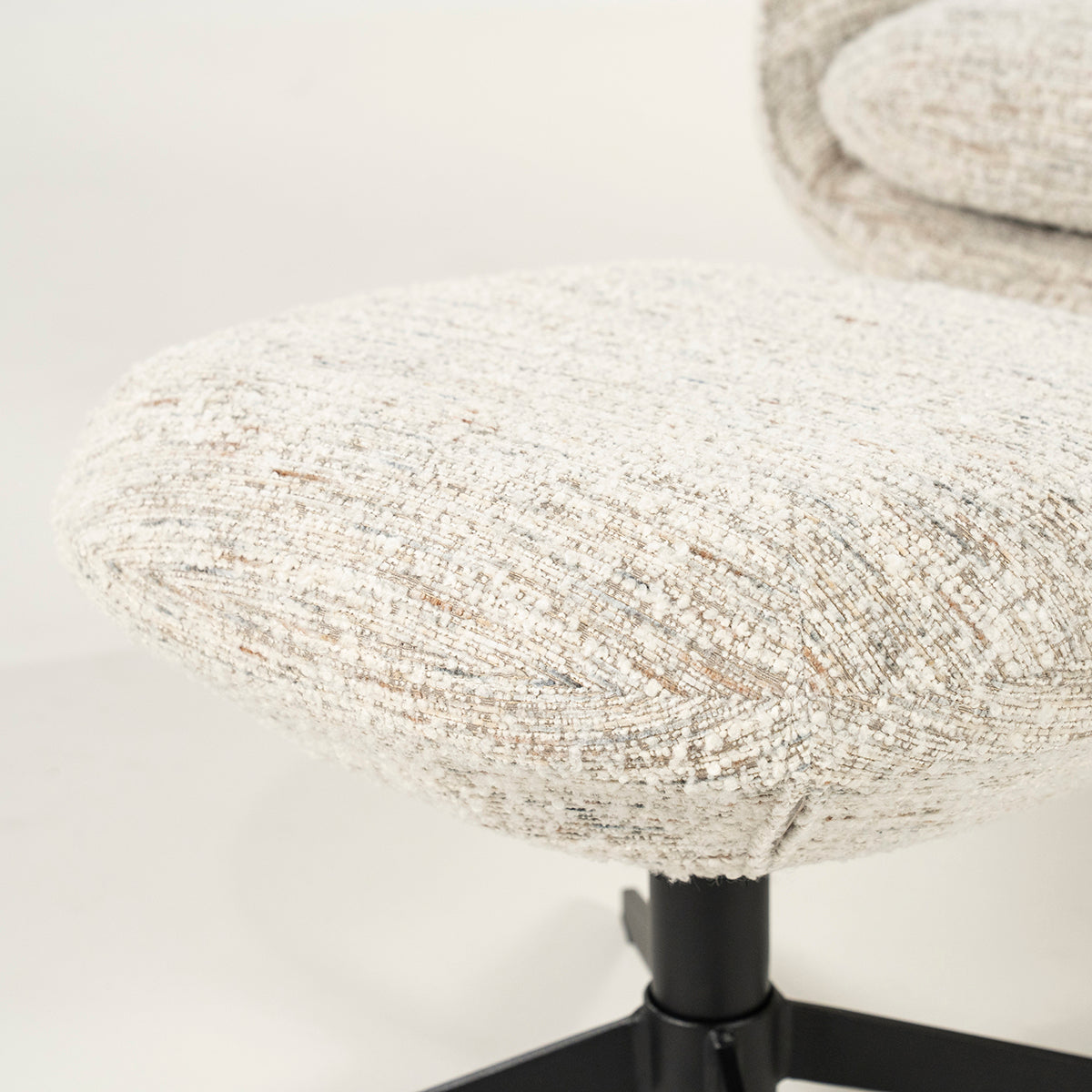Ryan Zora Armchair