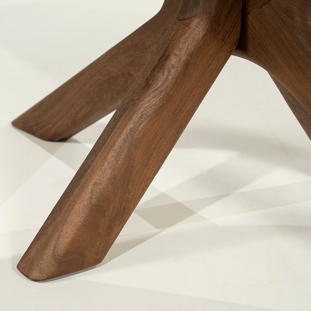 Tycho Mango Wood Oval Dining Table