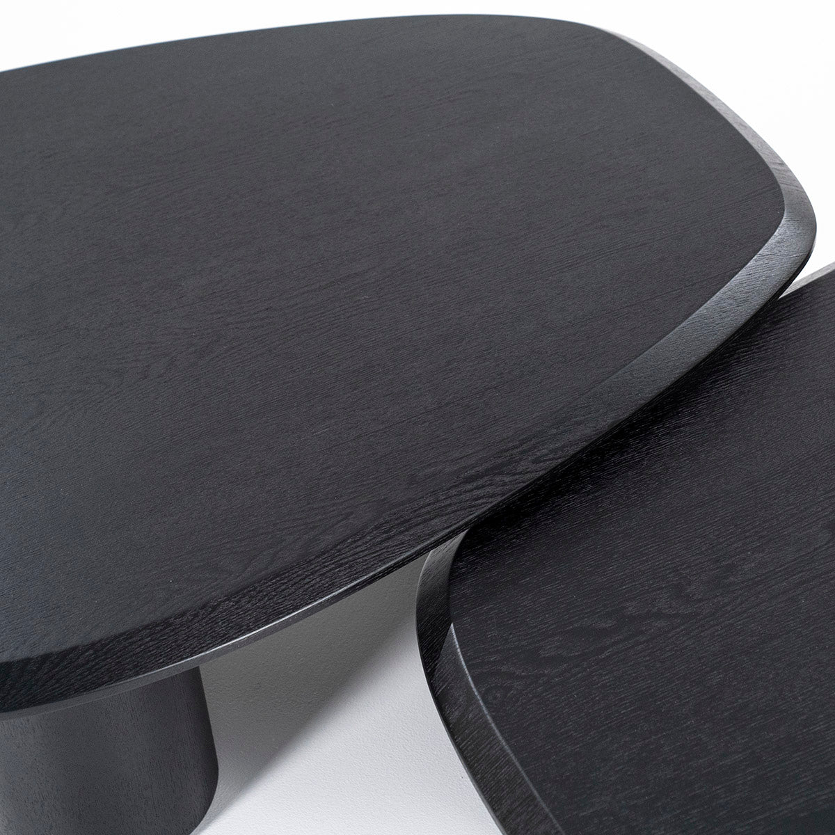 Walter Coffee Table - WOO .Design