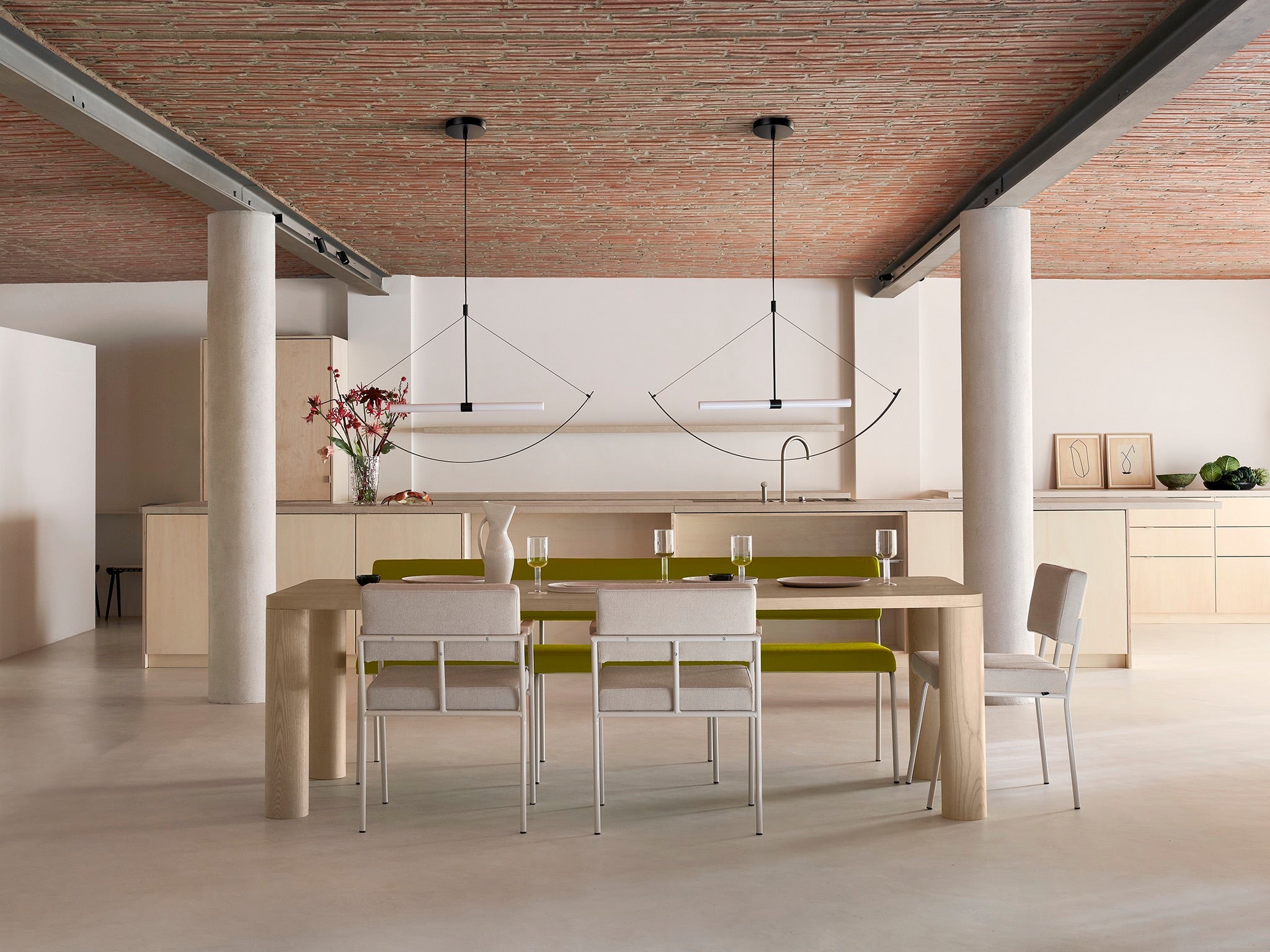 Aru Triangle Pendant Lamp