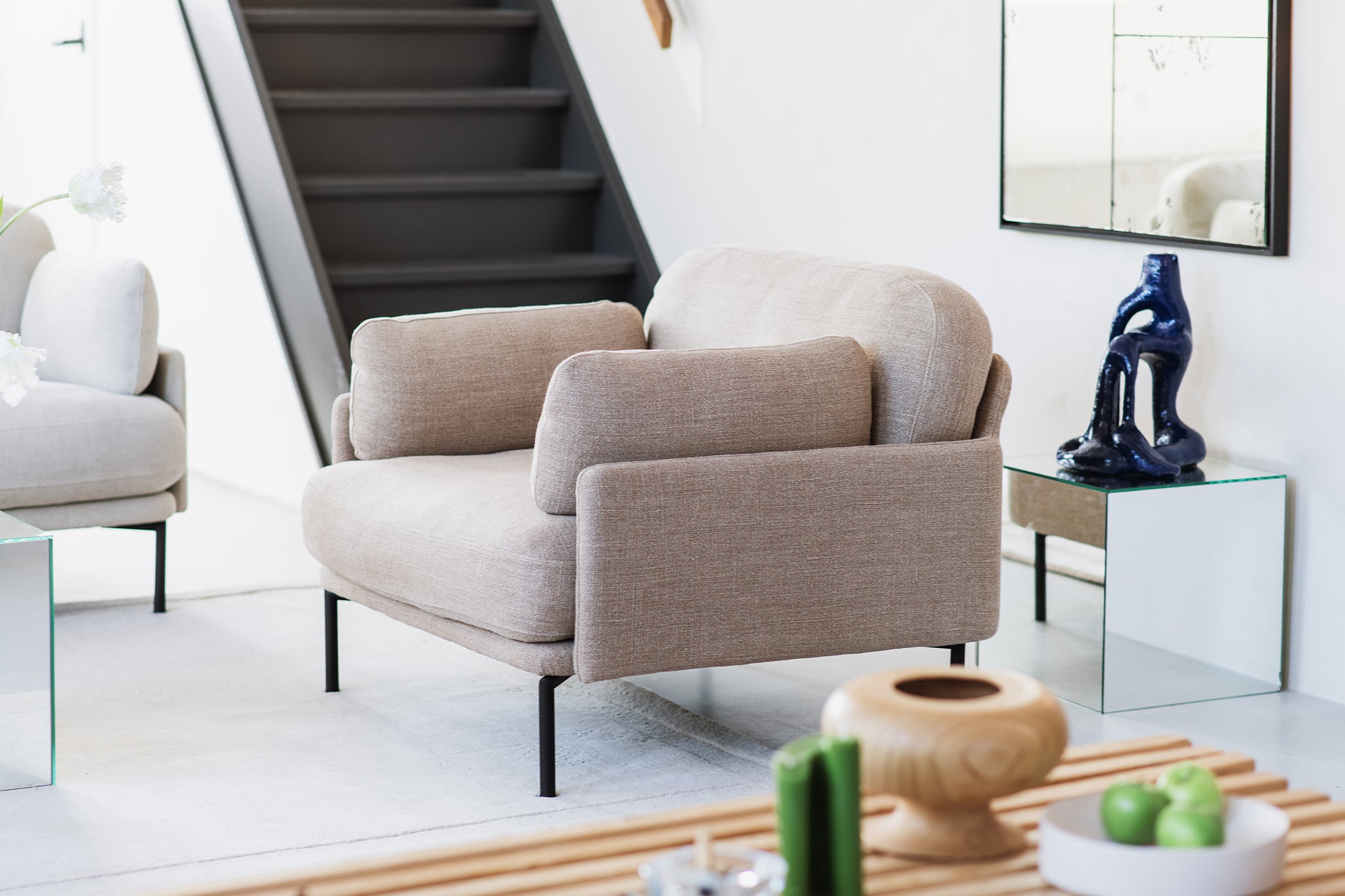 Regular Lounge Chair