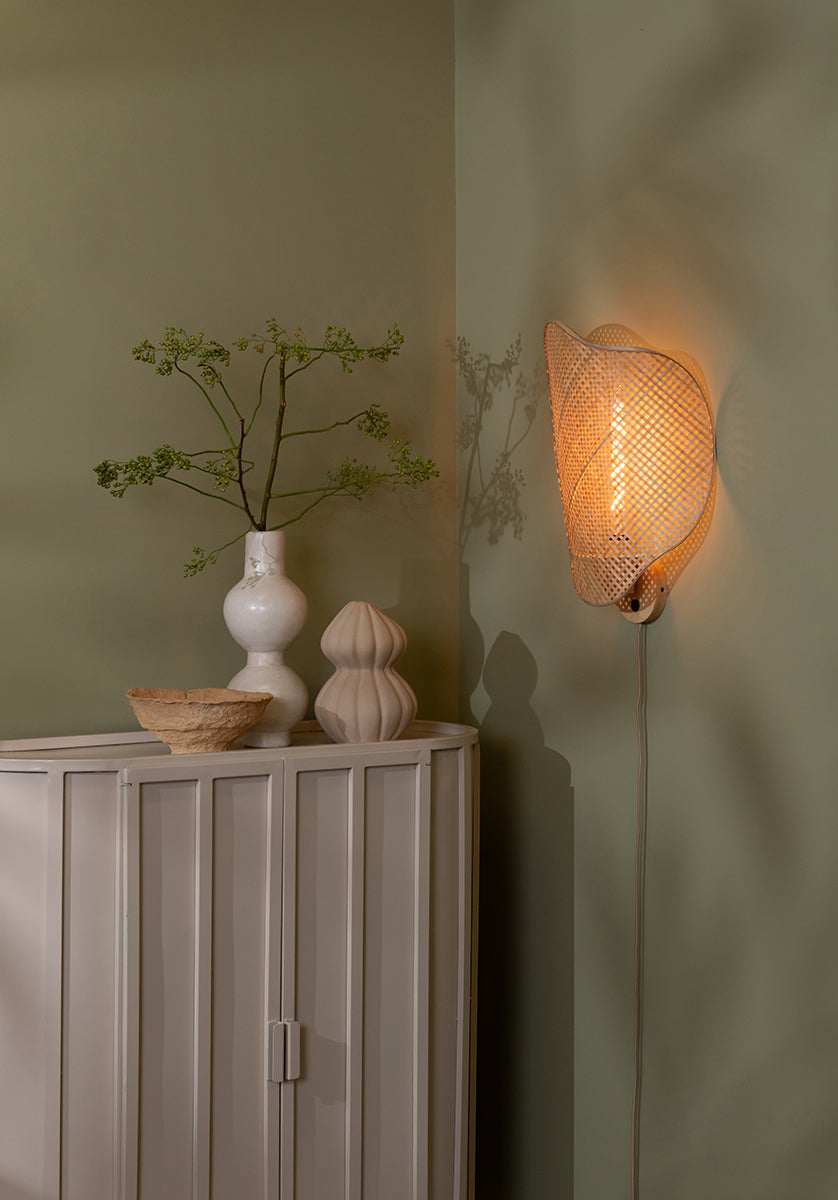 Kinabalu Wall Lamp