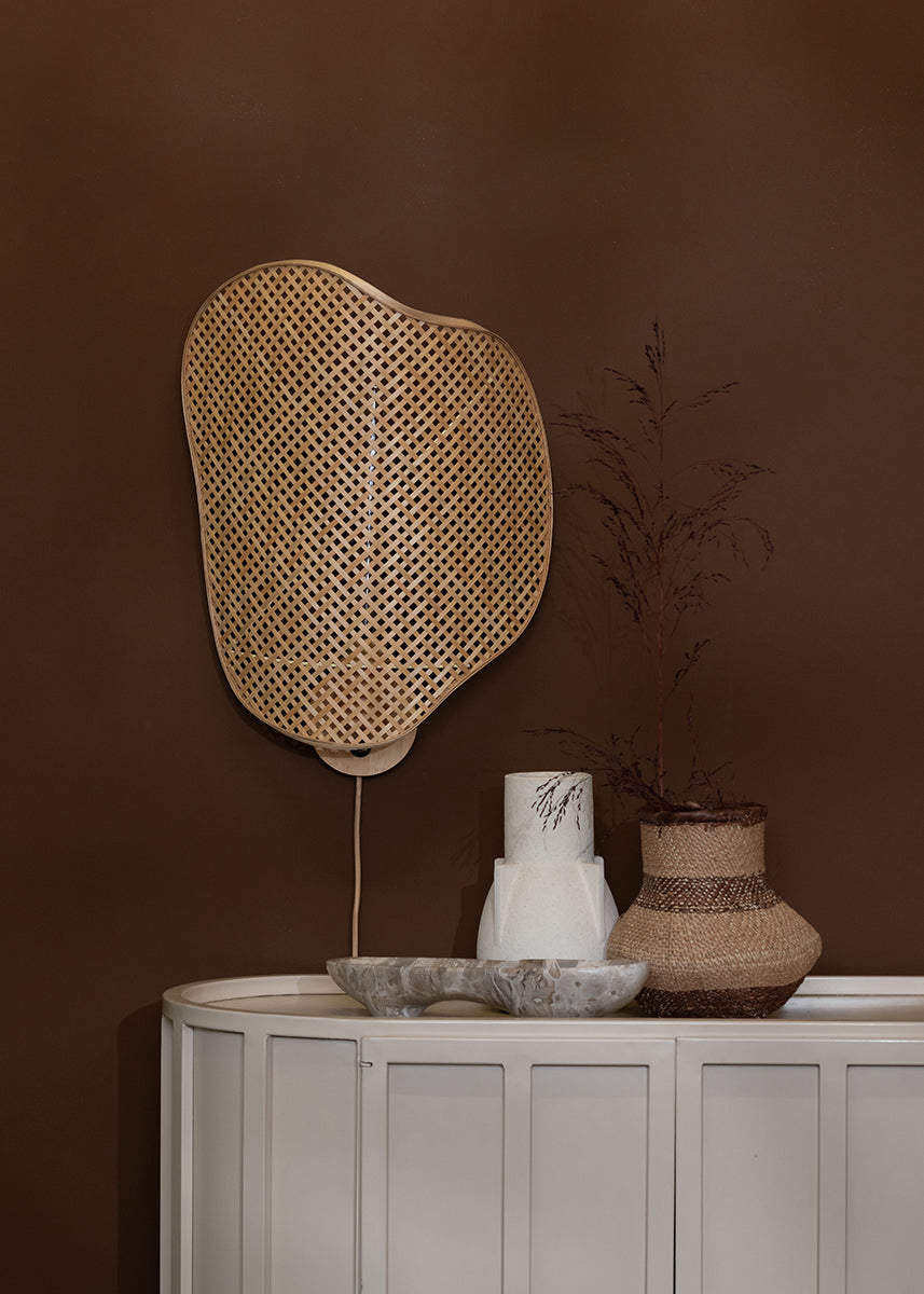 Kinabalu Wall Lamp