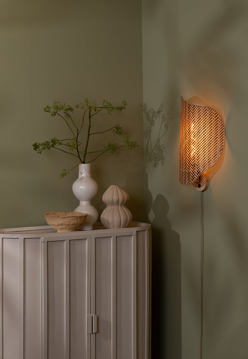 Kinabalu Wall Lamp