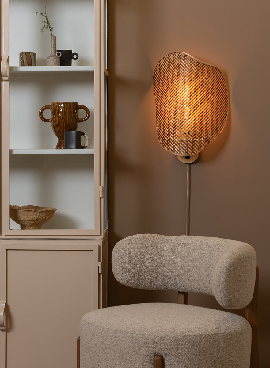 Kinabalu Wall Lamp