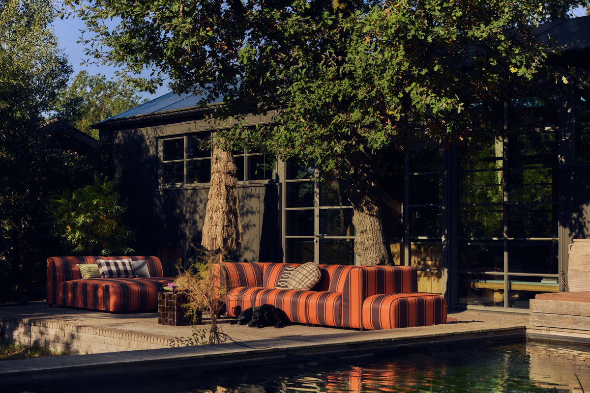 Bronco Outdoor Couch - Element Corner