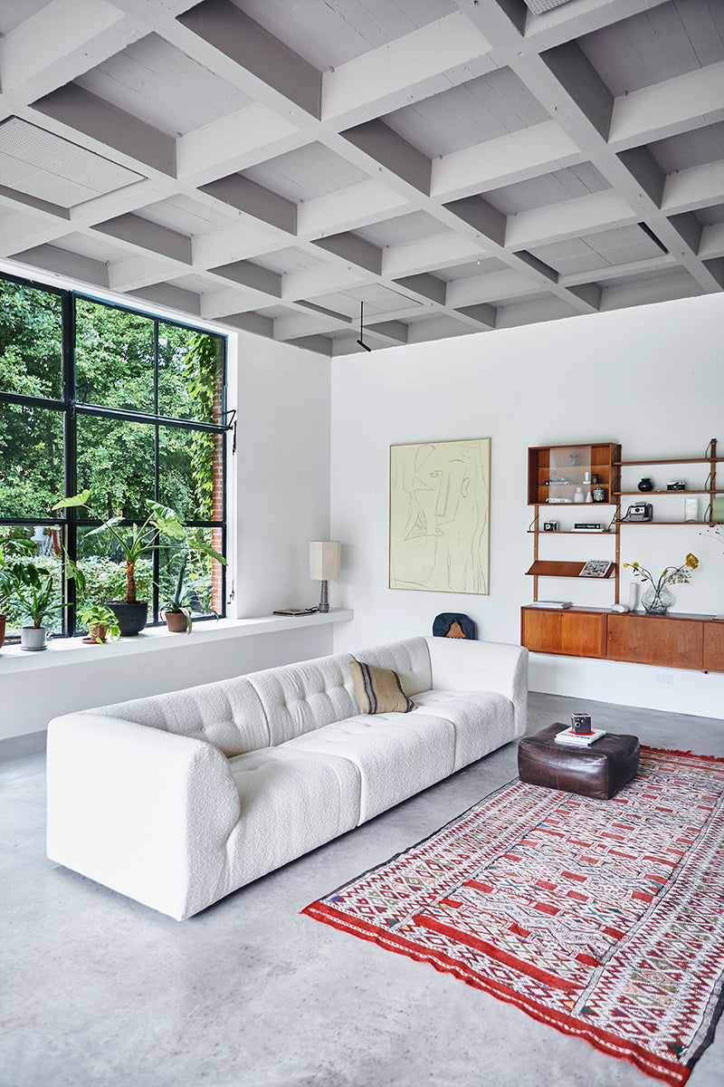 Vint Couch - Element Left