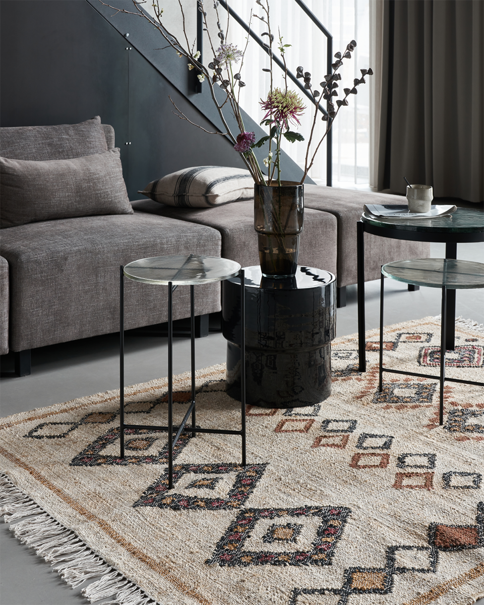 Tamu Black Side Table