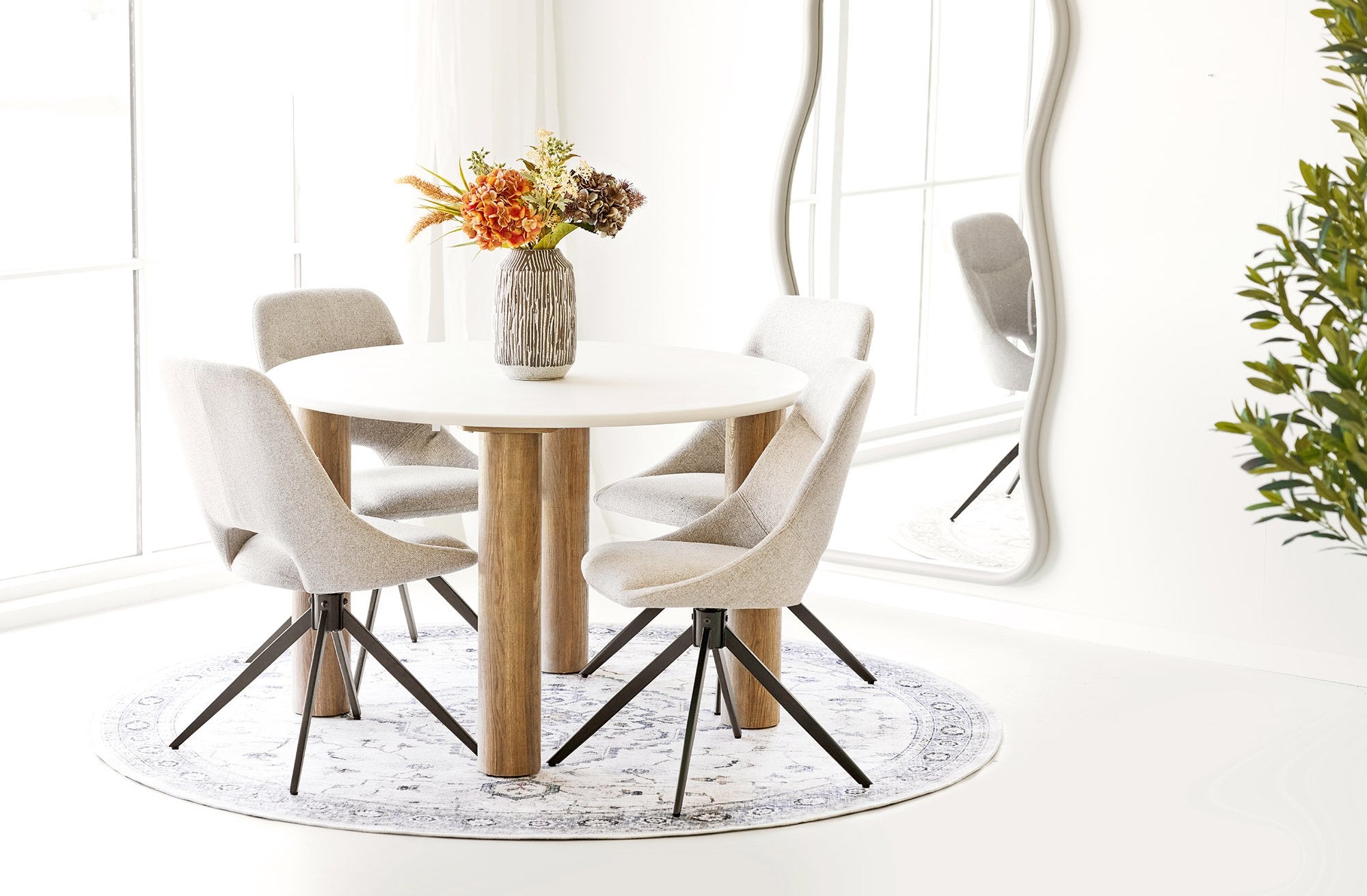 Fondi Round Dining Table