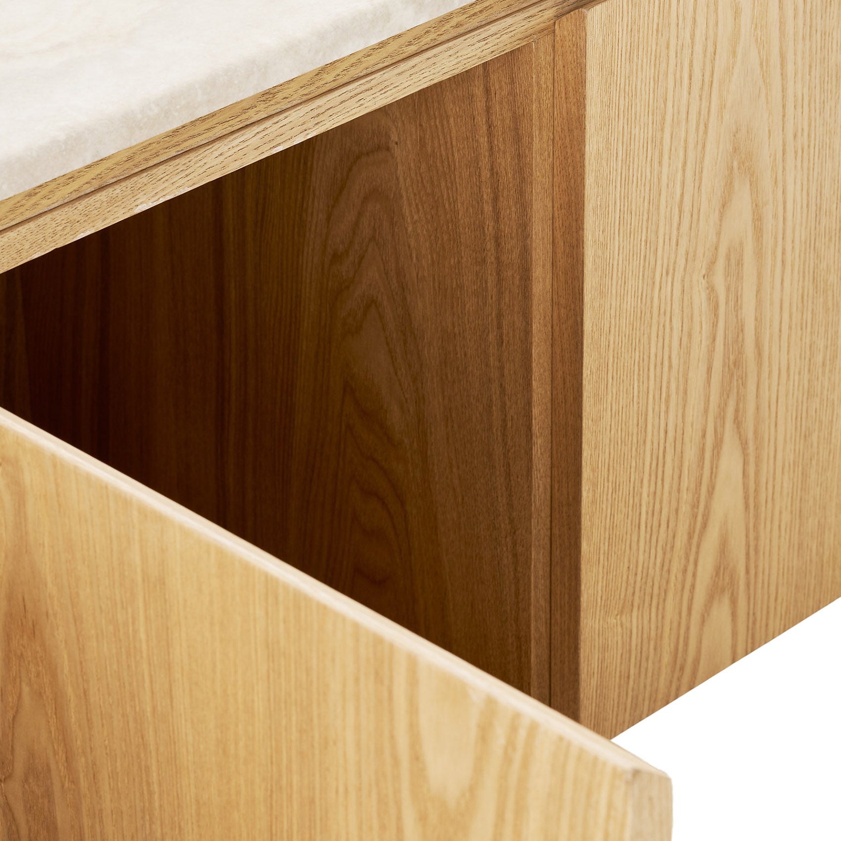 Larvik TV Bench